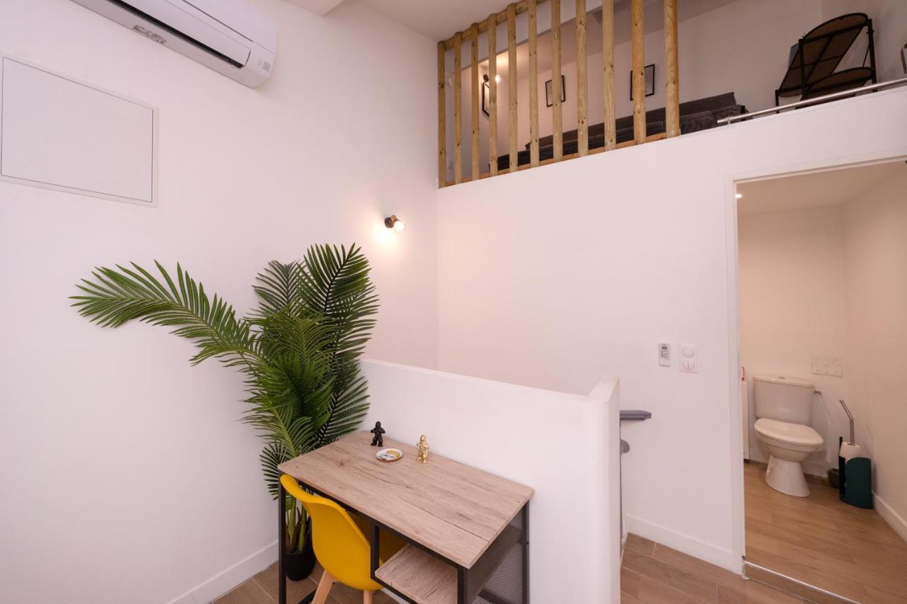 Le Nostradamus - Magnifique Appartement Cours Principal Plein Centre Avec Parking Salon-de-Provence Kültér fotó