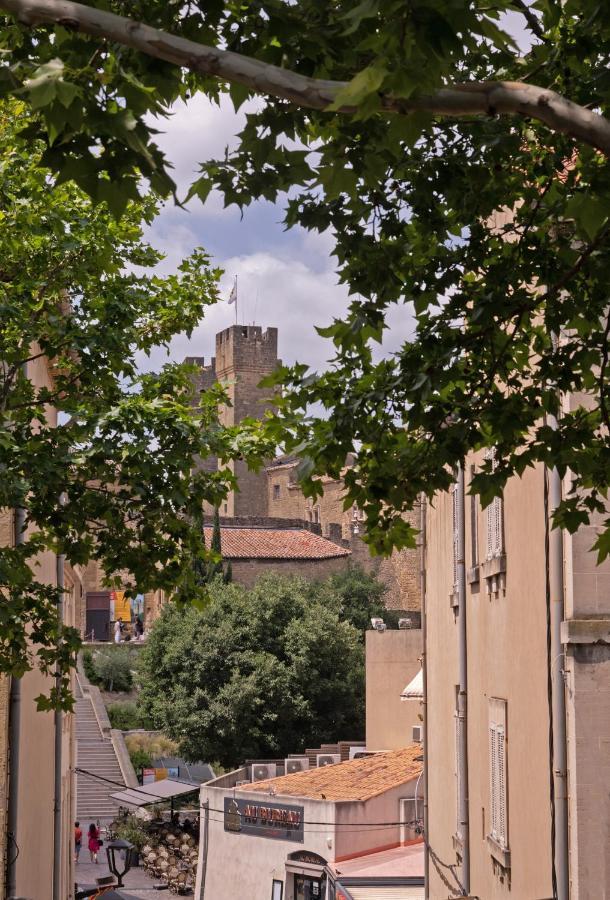 Le Nostradamus - Magnifique Appartement Cours Principal Plein Centre Avec Parking Salon-de-Provence Kültér fotó