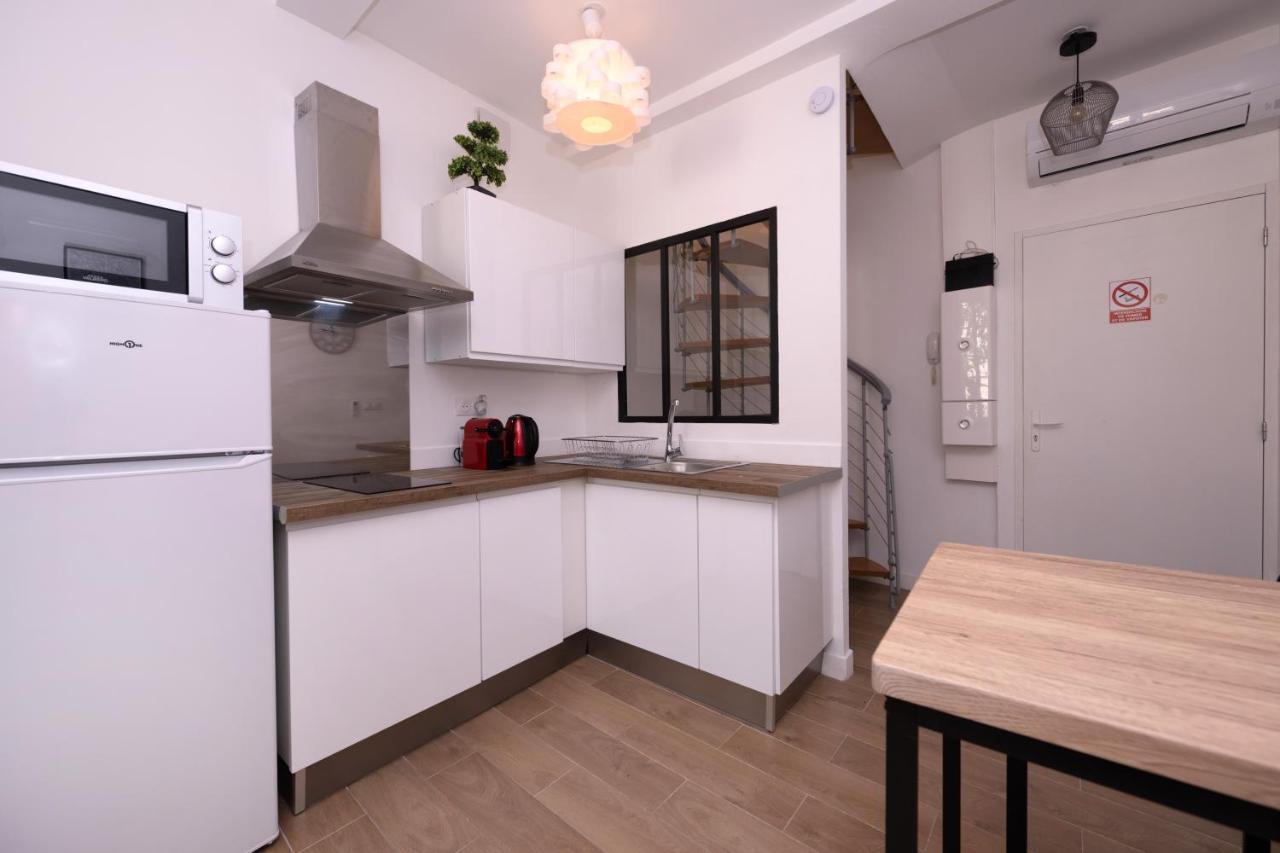 Le Nostradamus - Magnifique Appartement Cours Principal Plein Centre Avec Parking Salon-de-Provence Kültér fotó
