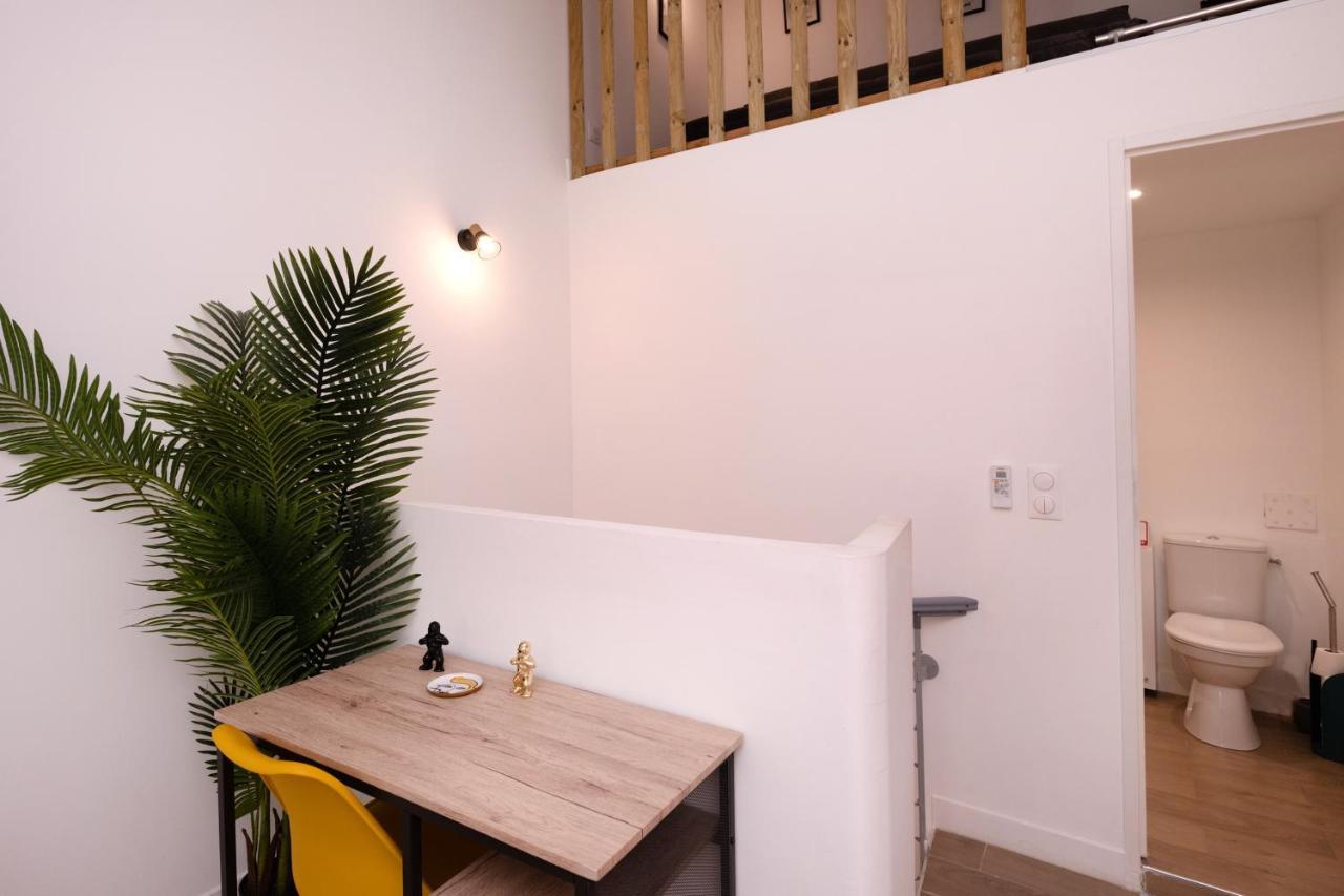 Le Nostradamus - Magnifique Appartement Cours Principal Plein Centre Avec Parking Salon-de-Provence Kültér fotó